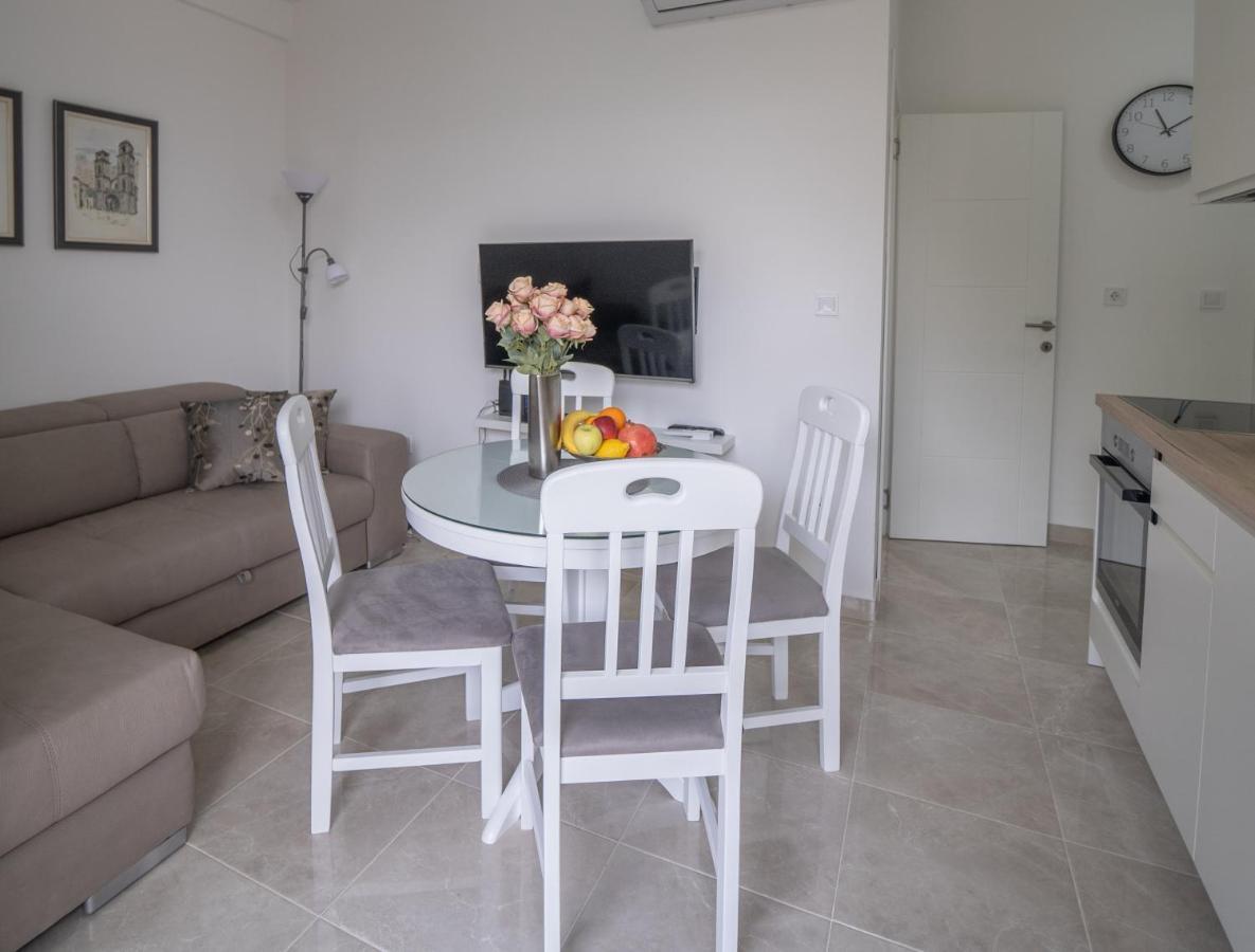 Apartment Adriana Kotor Luaran gambar
