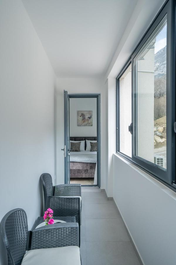 Apartment Adriana Kotor Luaran gambar