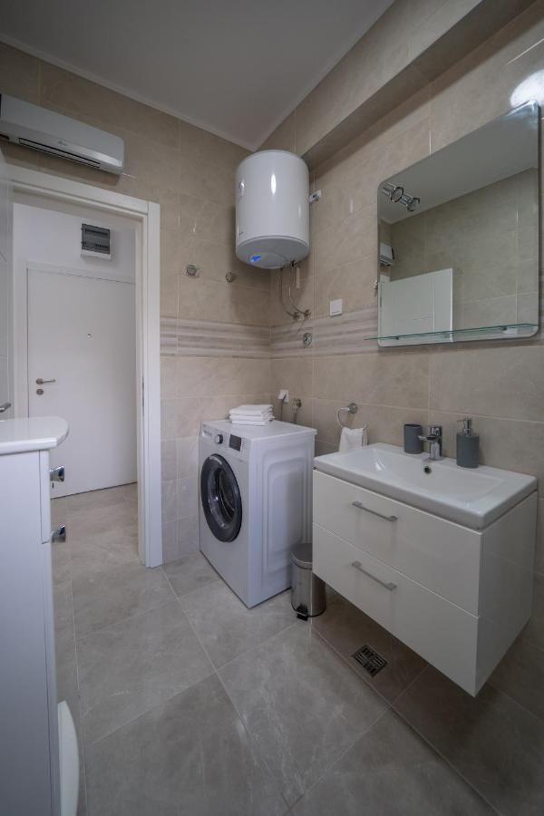 Apartment Adriana Kotor Luaran gambar